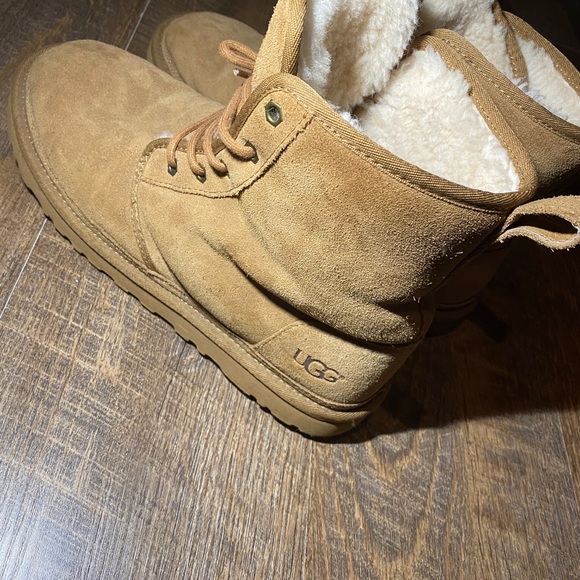 Men’s Ugg High Top Boots - Picture 3 of 6